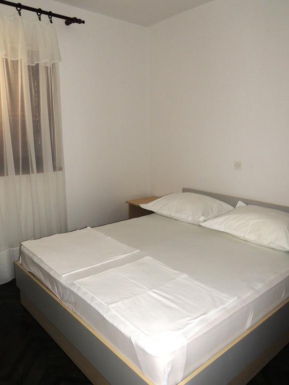 Apartments Granic Baška Voda Exteriör bild